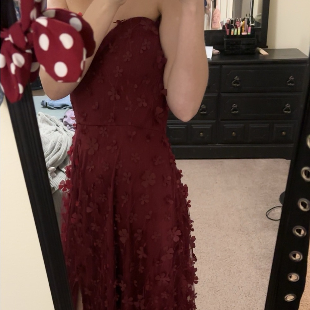 Maroon sleeveless dress